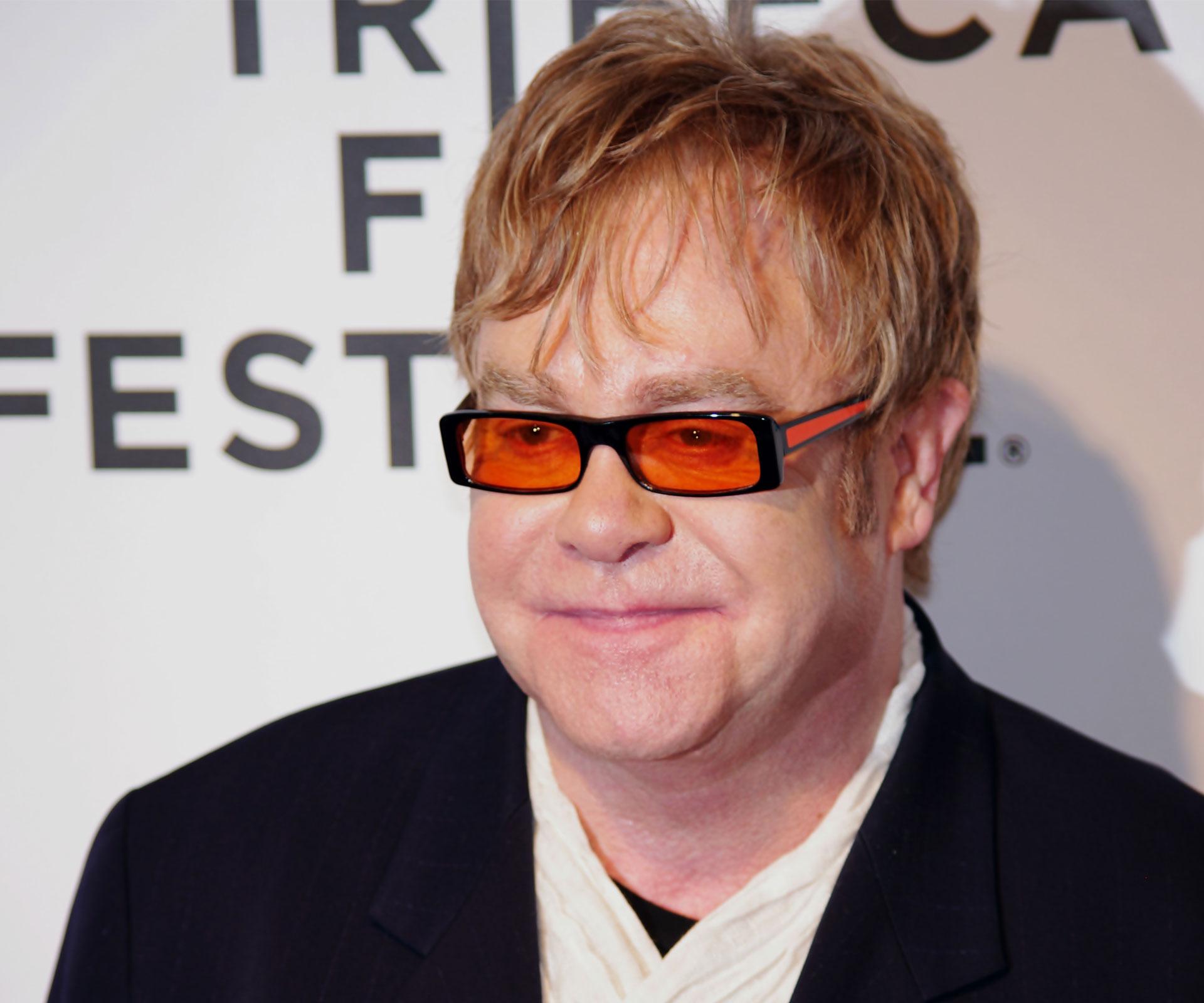 Elton John calls out Dolce & Gabbana