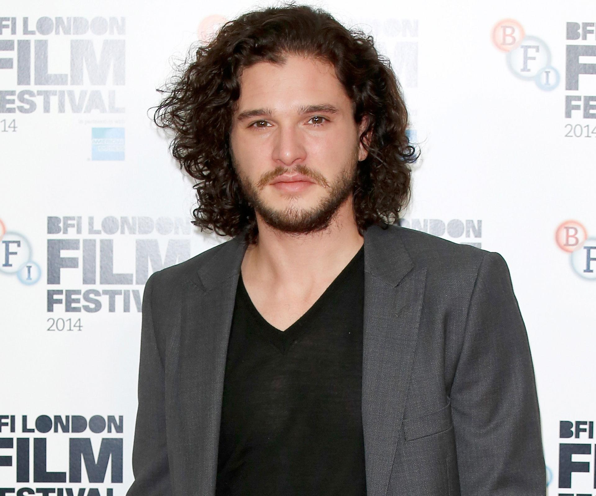 Kit Harington says being called a hunk is "offensive"