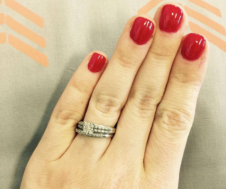 Young woman’s defence of her small wedding ring goes viral