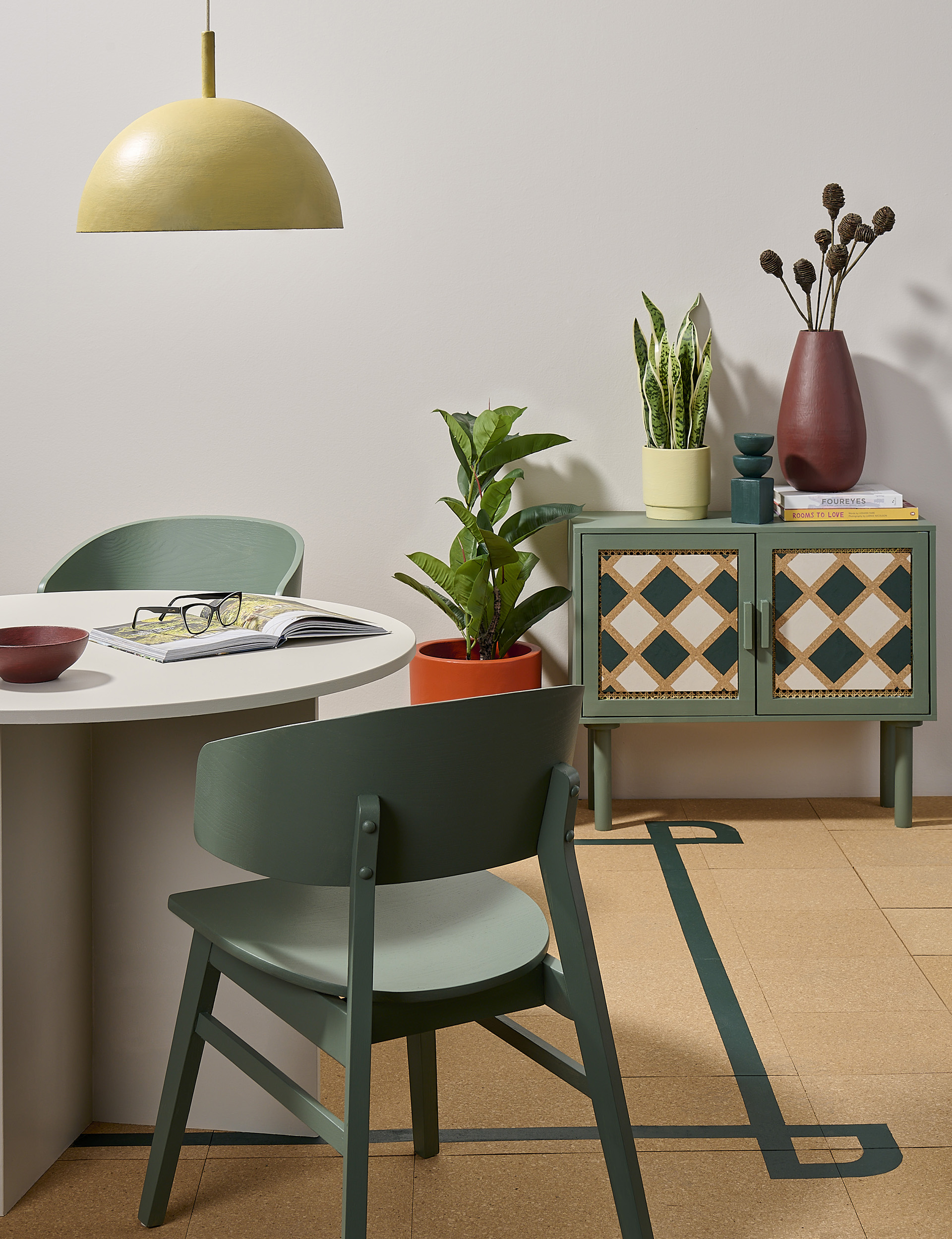 Retro-looking dining area