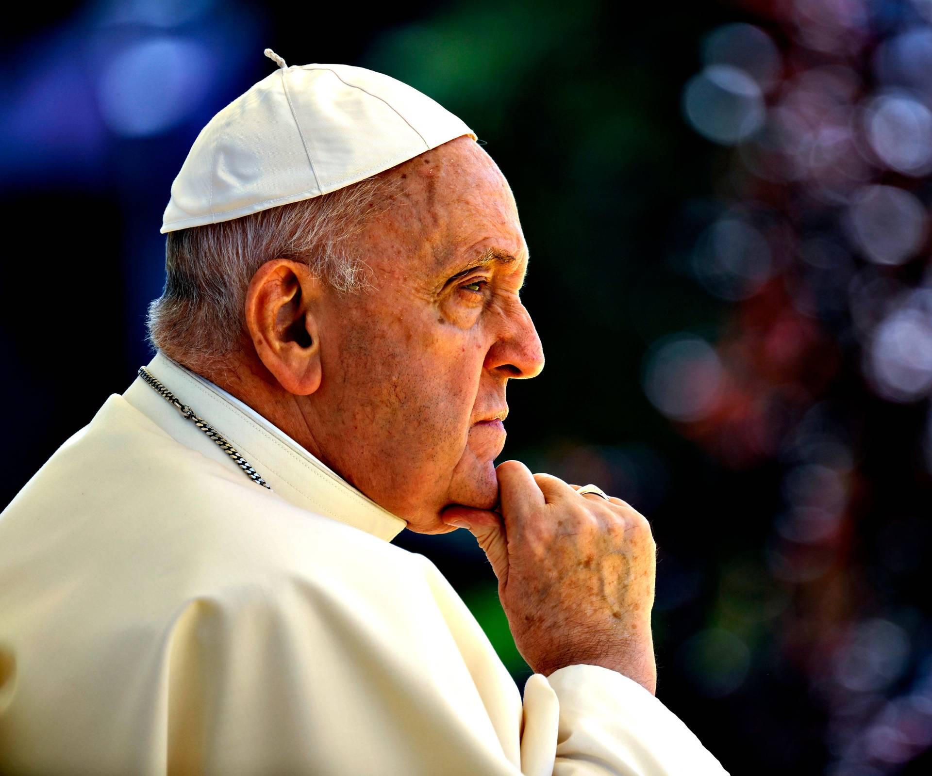 Reflecting in a dark room