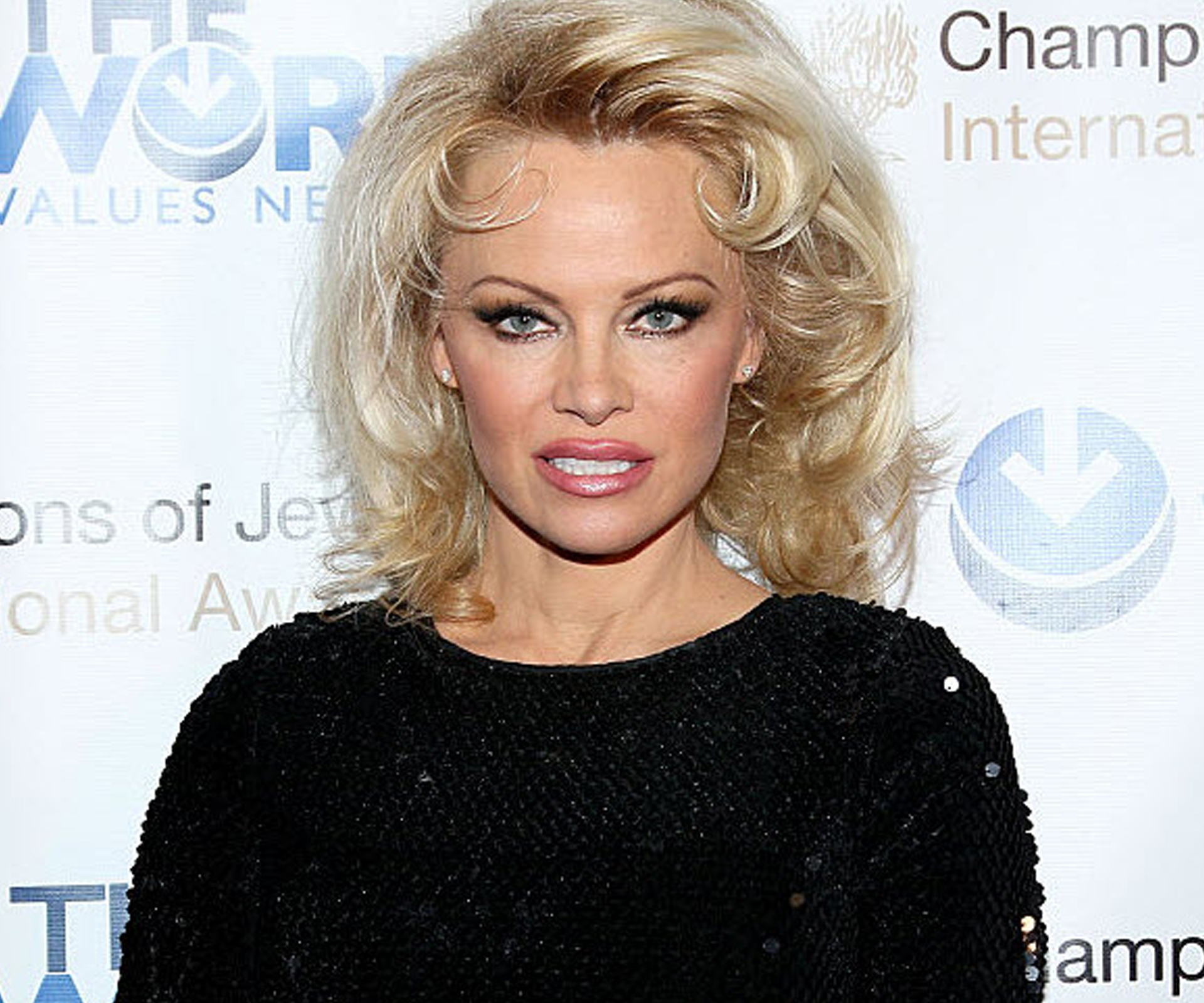 Pamela Anderson wants people to stop watching porn