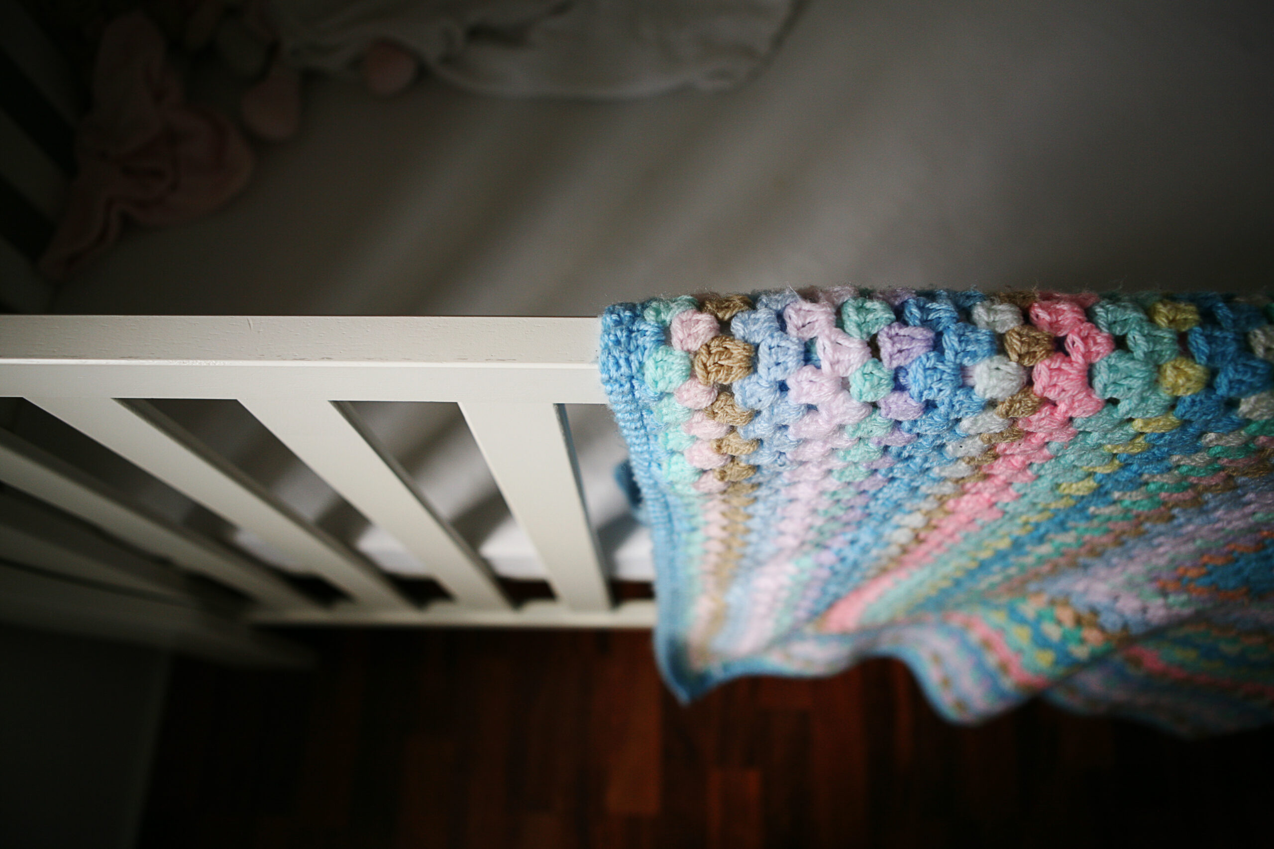 Grieving mother warns parents about using blankets in their baby’s cot