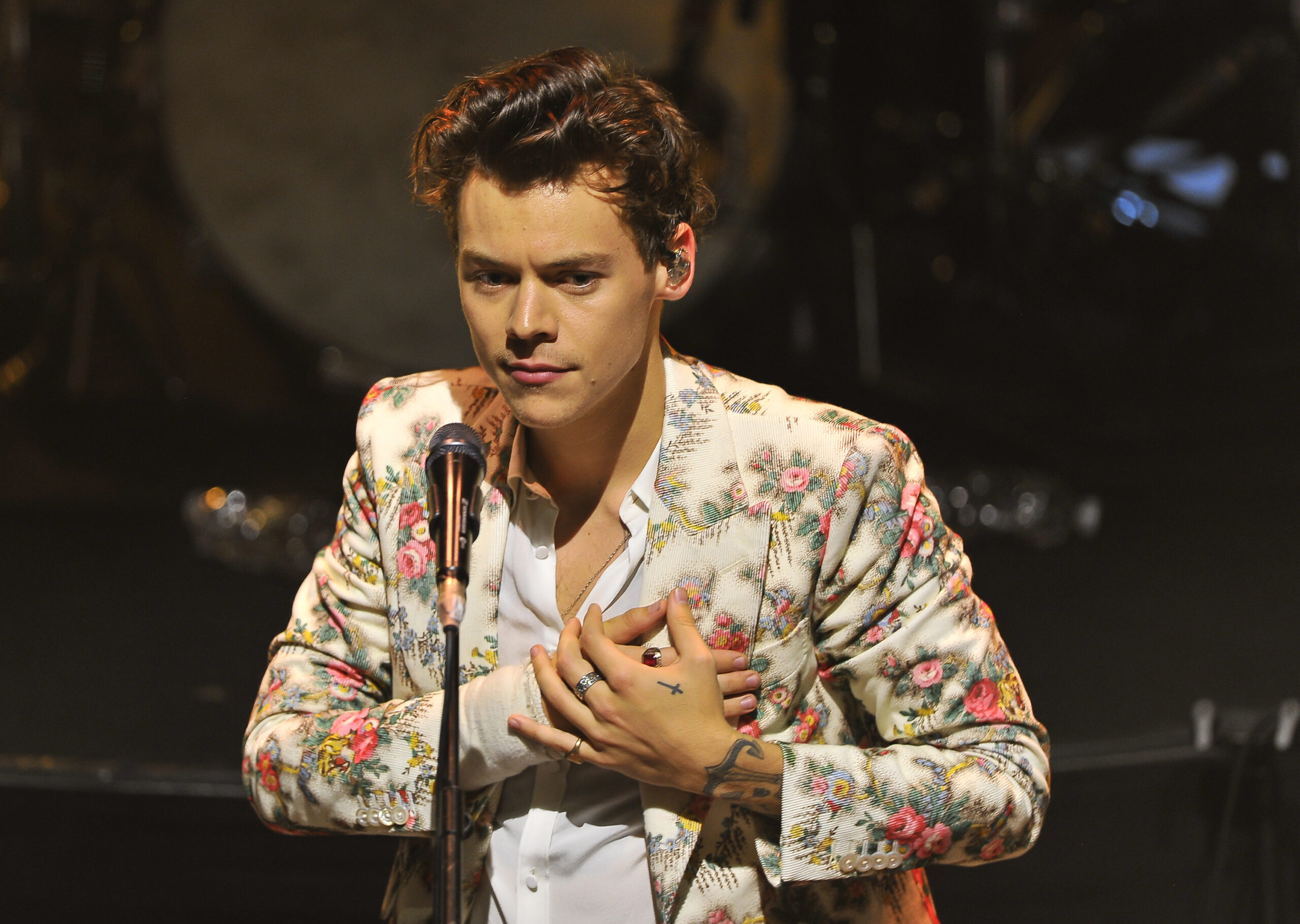 Harry Styles honours “strong women” at concert in Texas