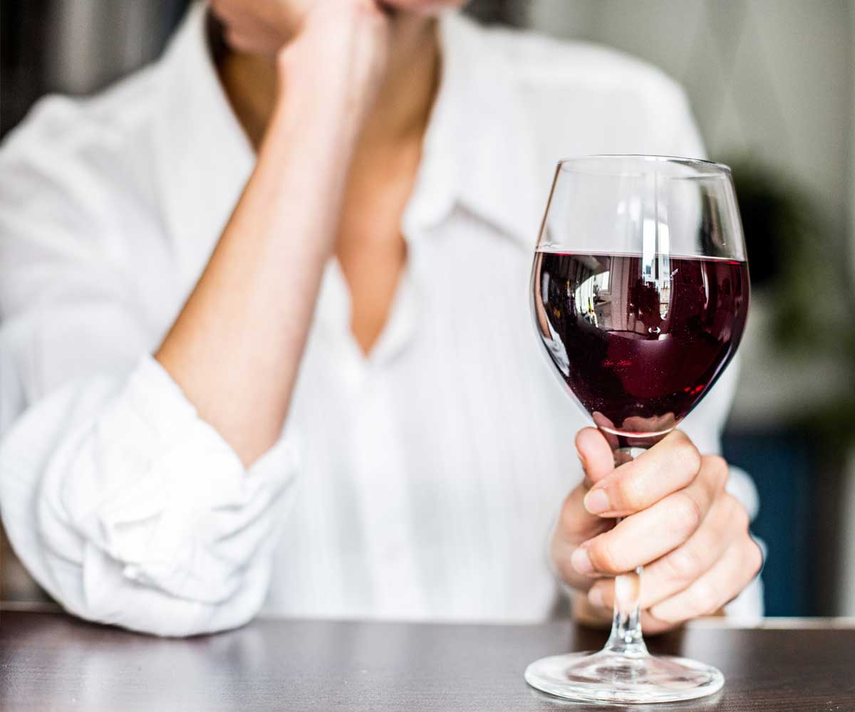 How hypnosis can help you to moderate your drinking