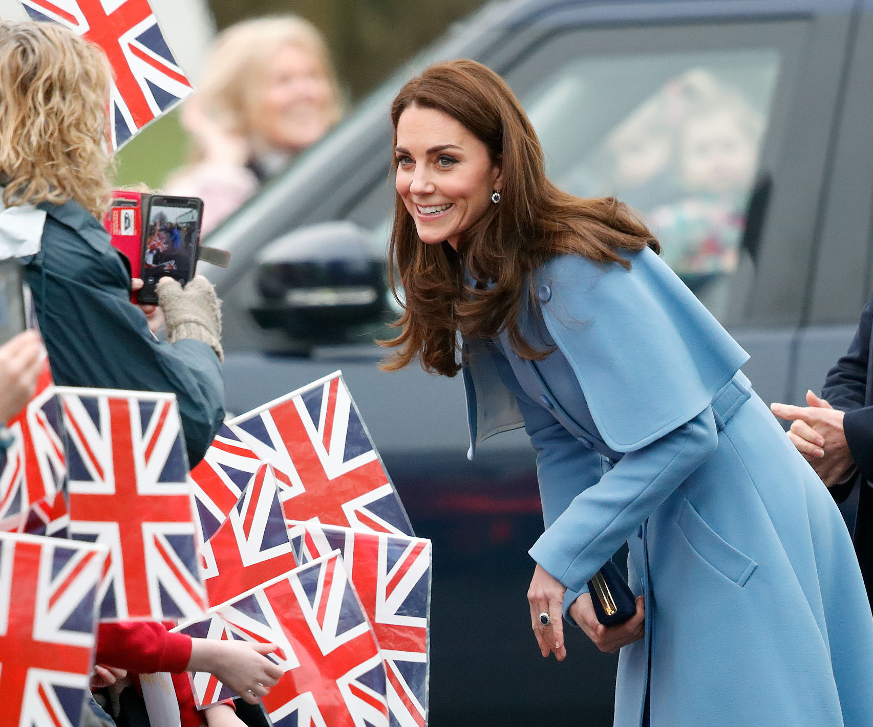 kate middleton in northern ireland blue mulberry coat