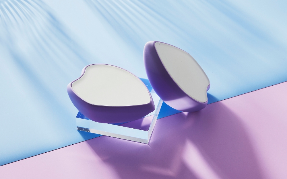 The Manicare Crystal Hair Remover in lilac