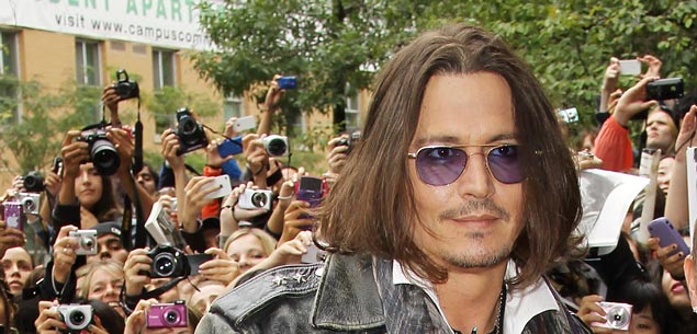 Johnny Depp buys house for Vanessa Paradis