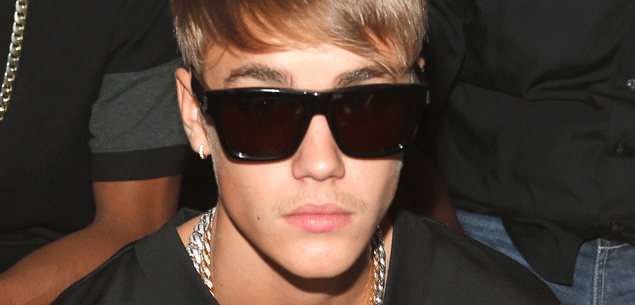 Justin Bieber grows moustache (almost)