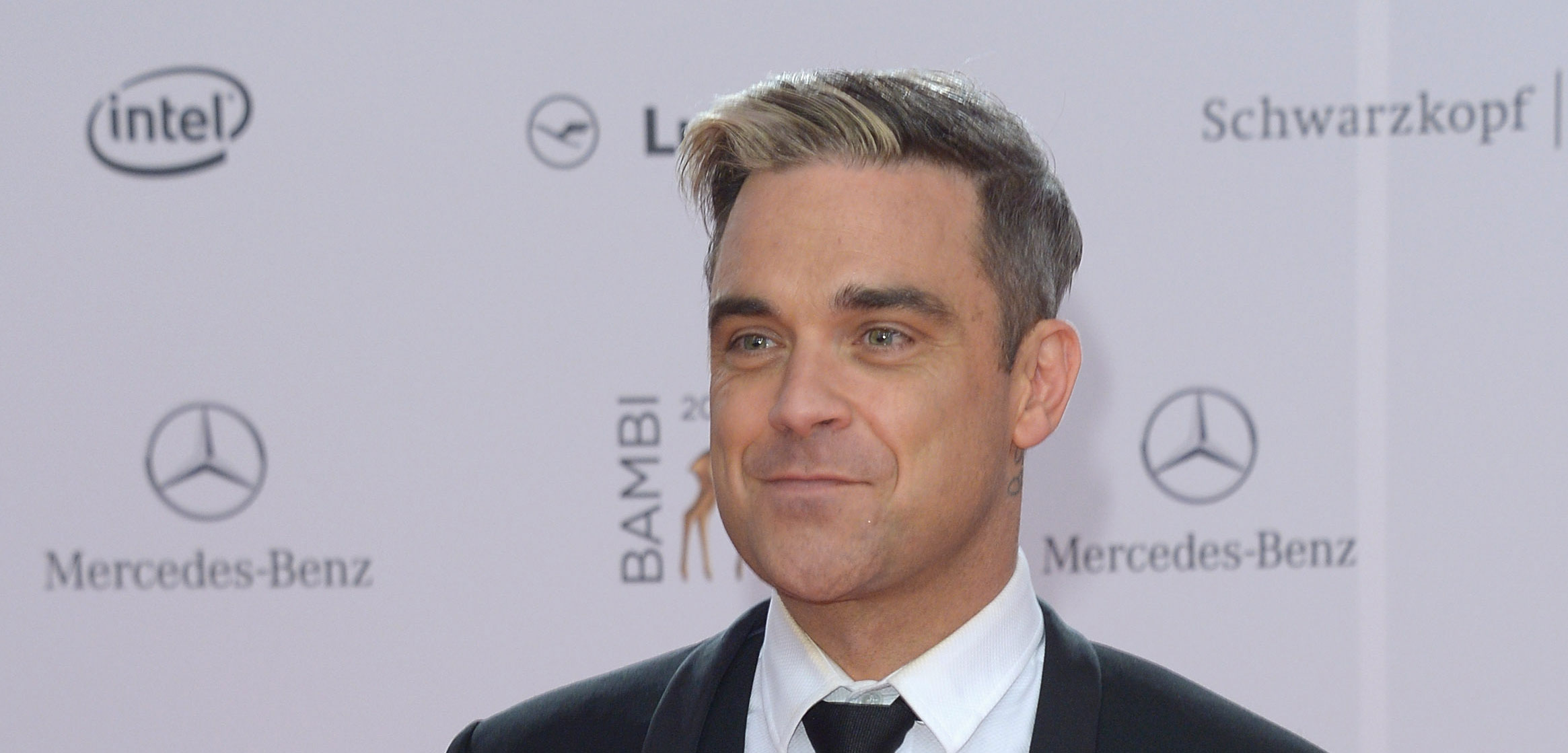 Robbie Williams wishes he’d swung both ways