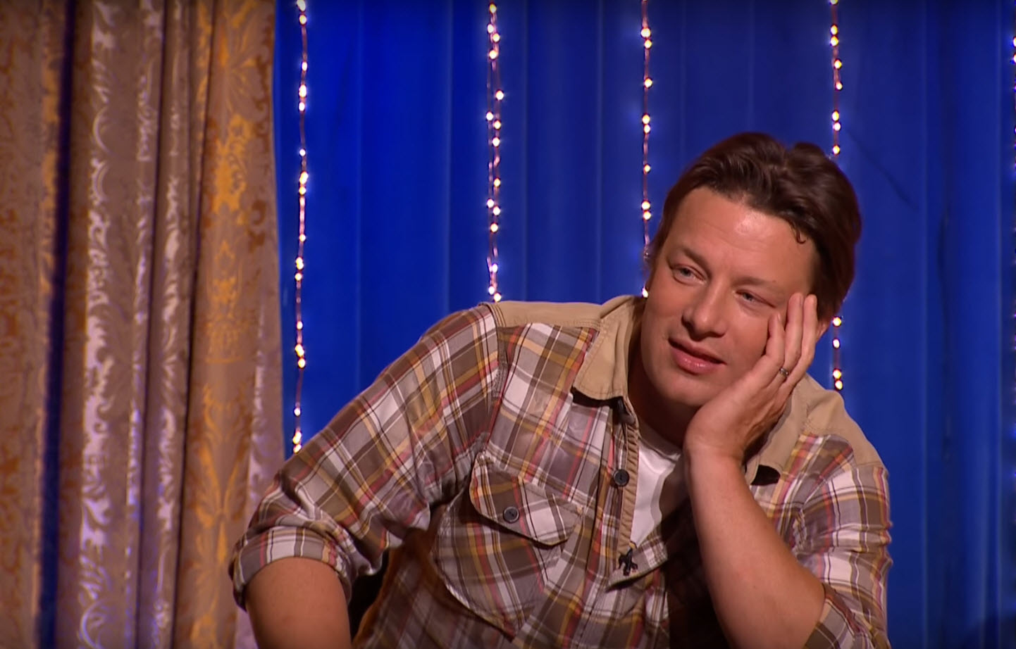 Watch what happens when Jamie Oliver’s phone gets hacked