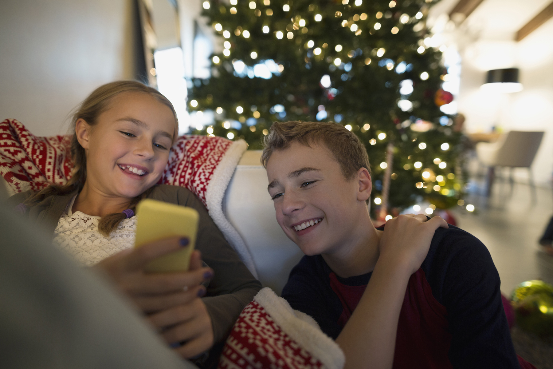 Ways to get the family to use tech less over the holiday