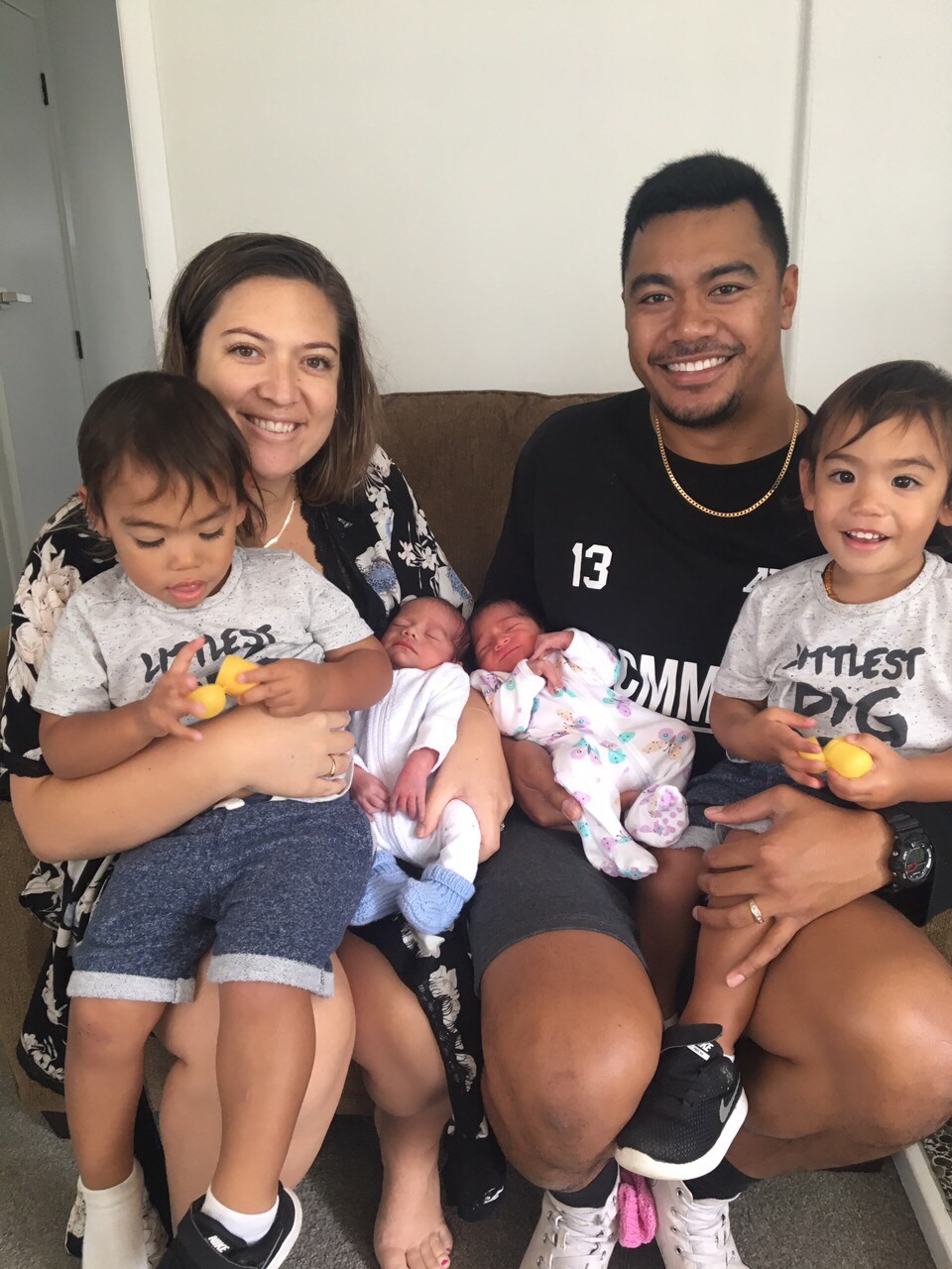 Kiwi mum welcomes second set of twins after getting pregnant while on the pill
